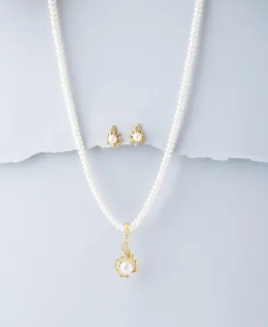 Classic Pearl Necklace Set