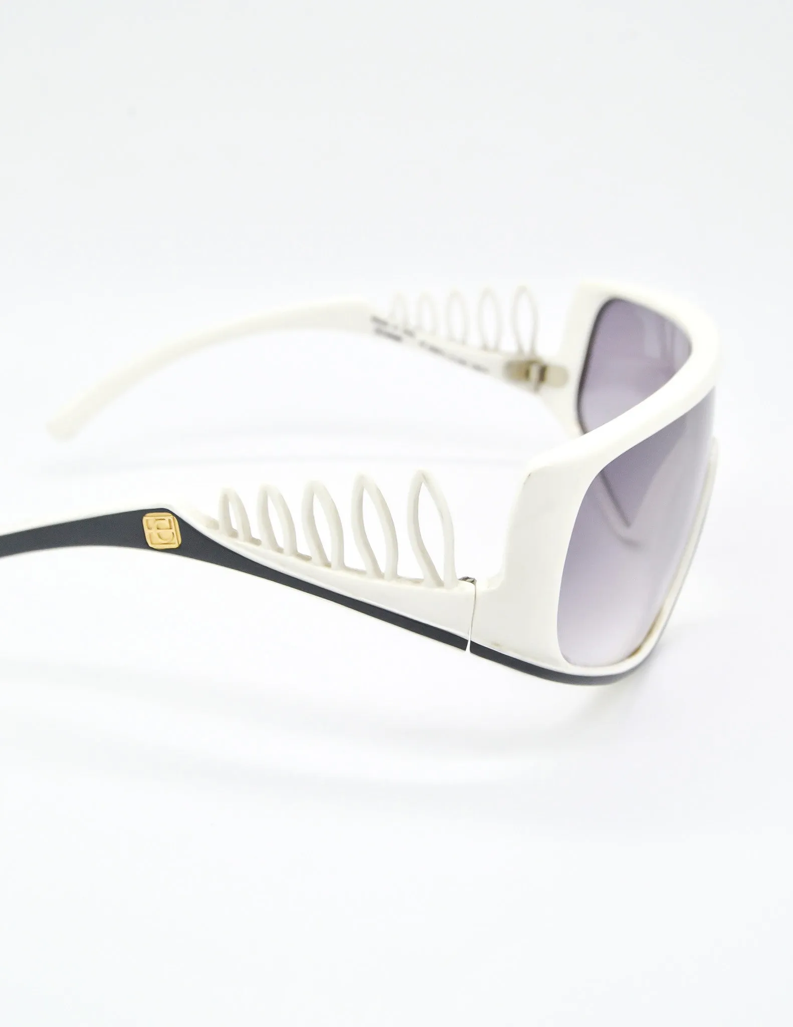 Galitzine Vintage White and Black Comb Side Sunglasses