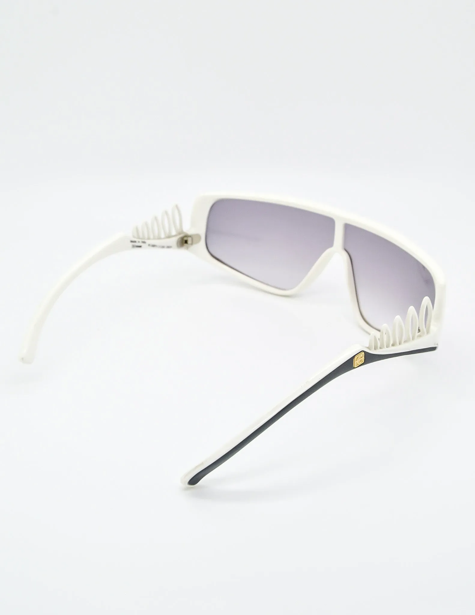 Galitzine Vintage White and Black Comb Side Sunglasses