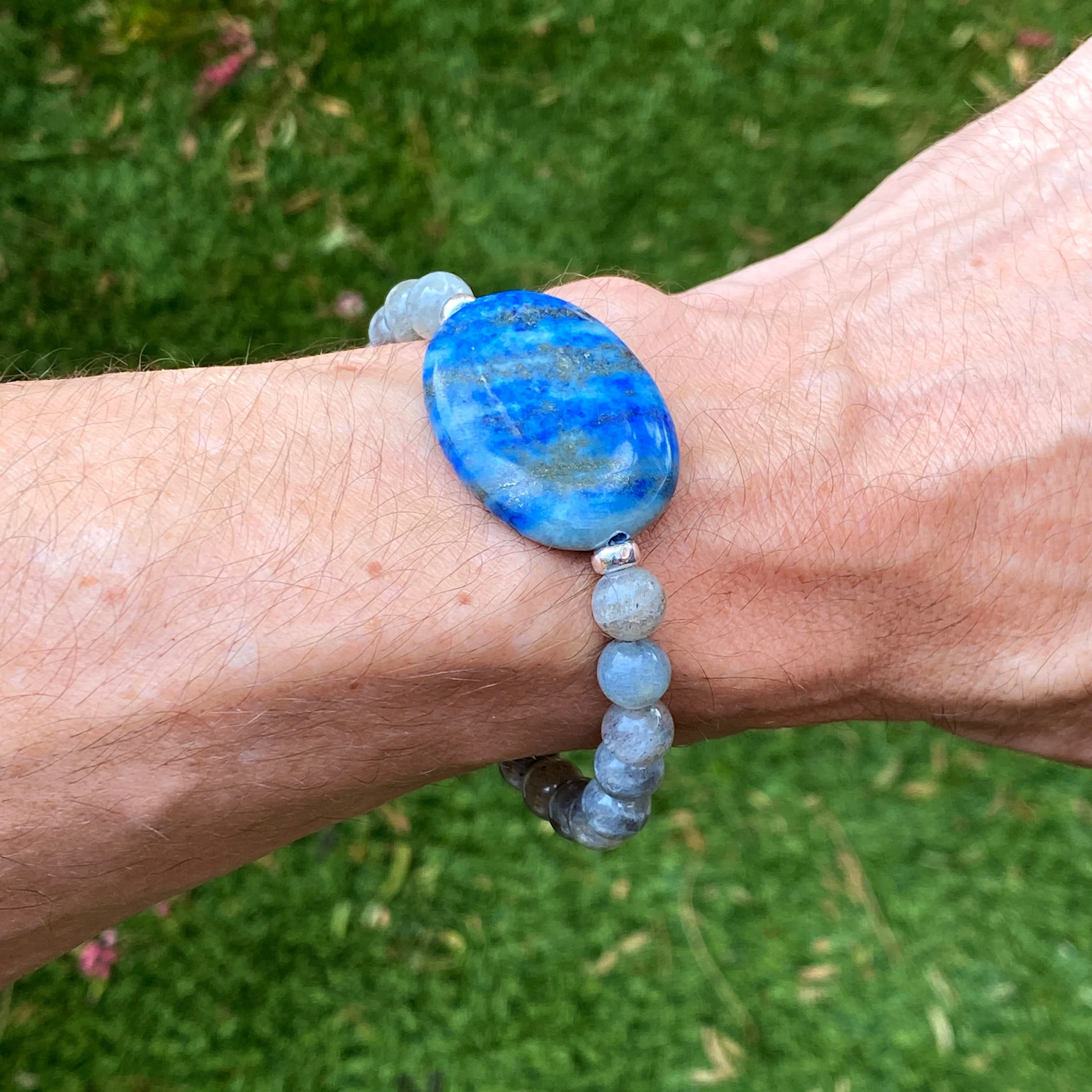 Lapis Lazuli gemstone Skull with Sterling Silver and Labradorite Bracelet