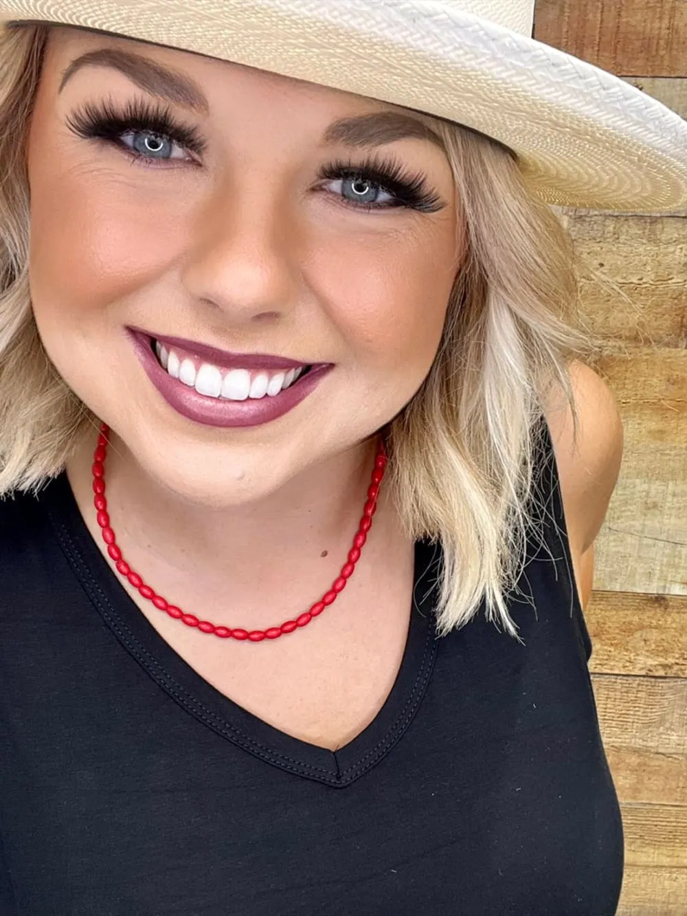 Lubbock Red Beaded Short Necklace