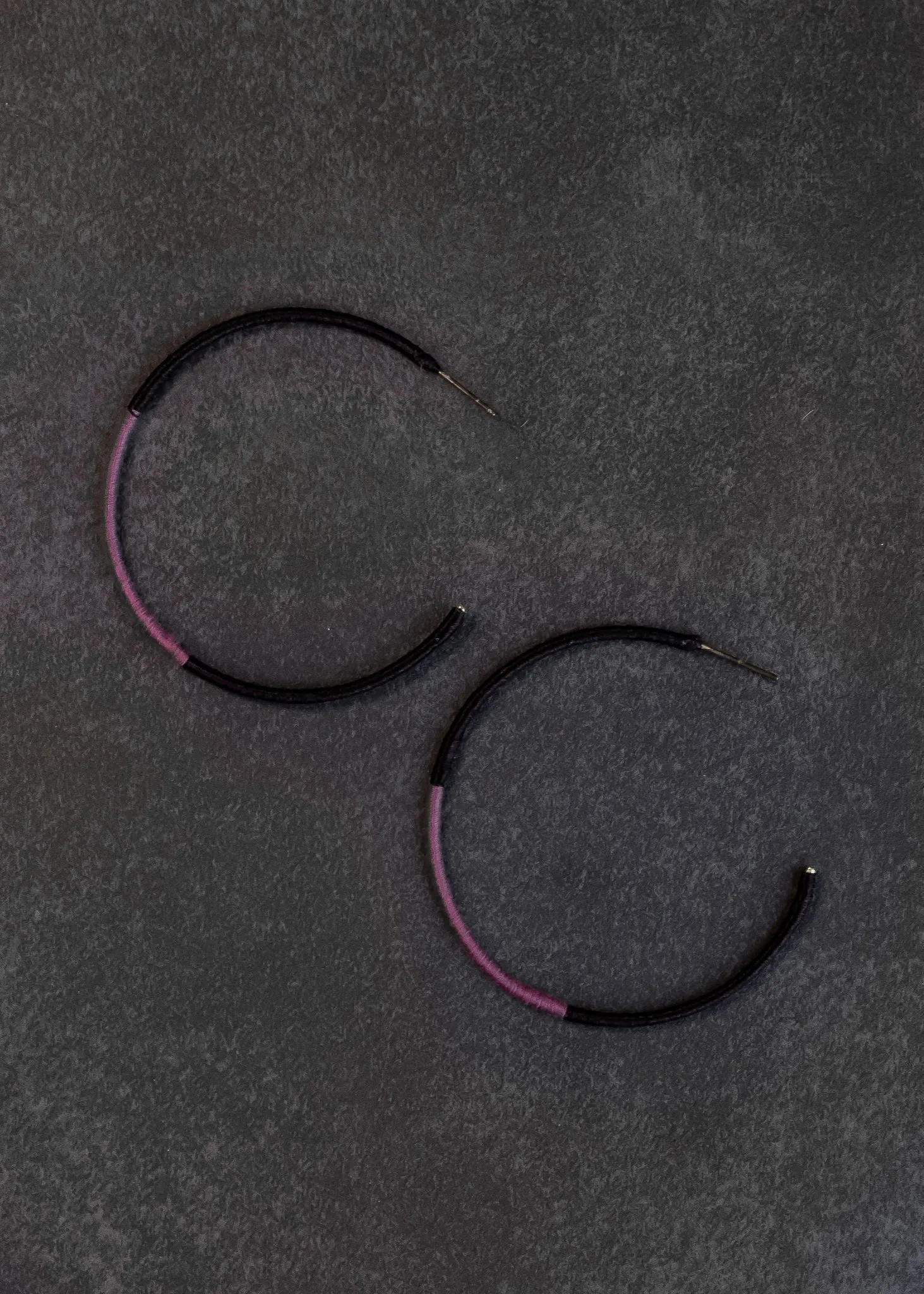 Maroon and pink color block string wrapped hoop earrings