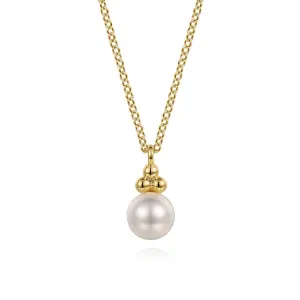 Pearl Pendant Necklace in 14K Yellow Gold