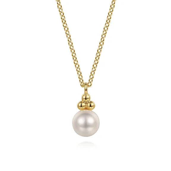 Pearl Pendant Necklace in 14K Yellow Gold