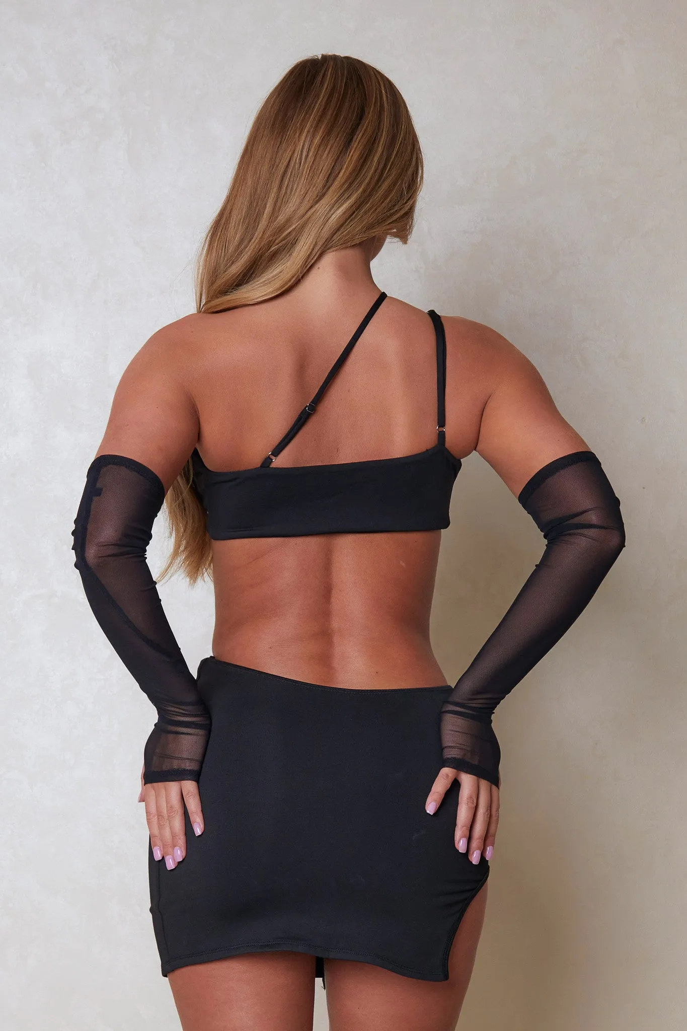 The O ring detail three piece- Black