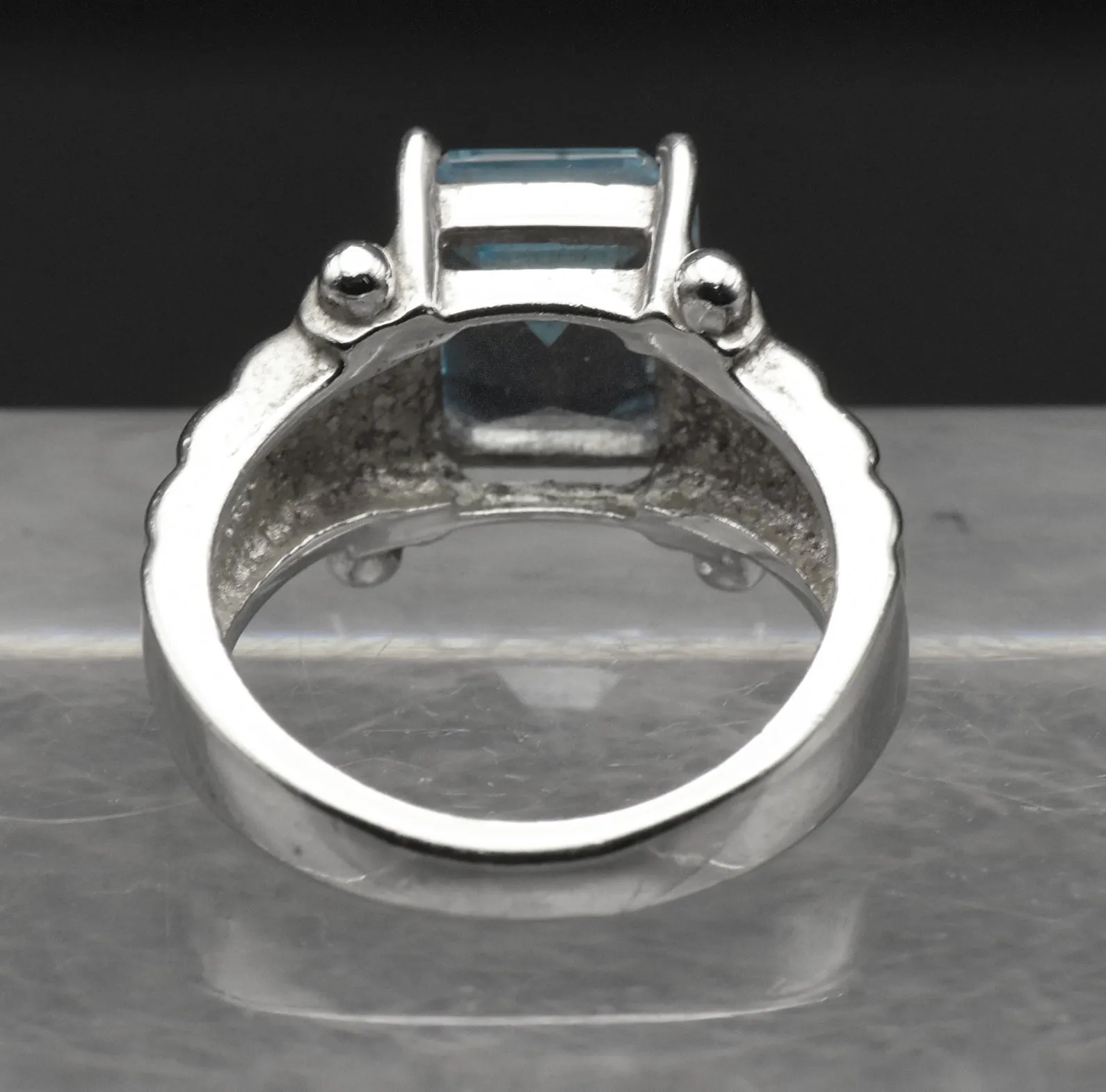 Vintage Blue Topaz Sterling Silver Ring - Size 5.75